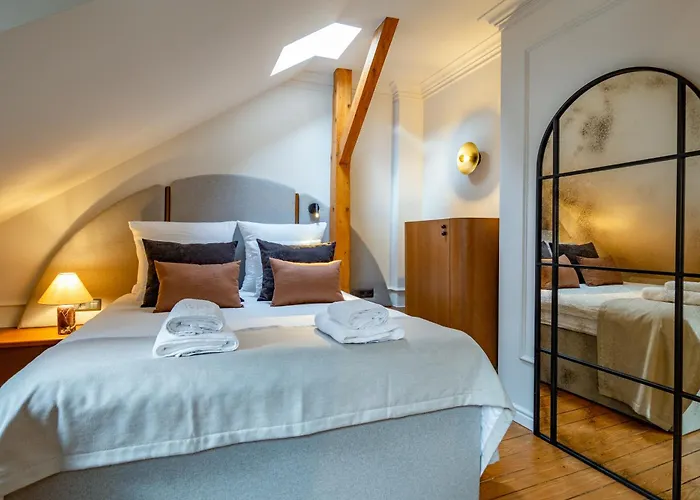 Deluxe Apartment